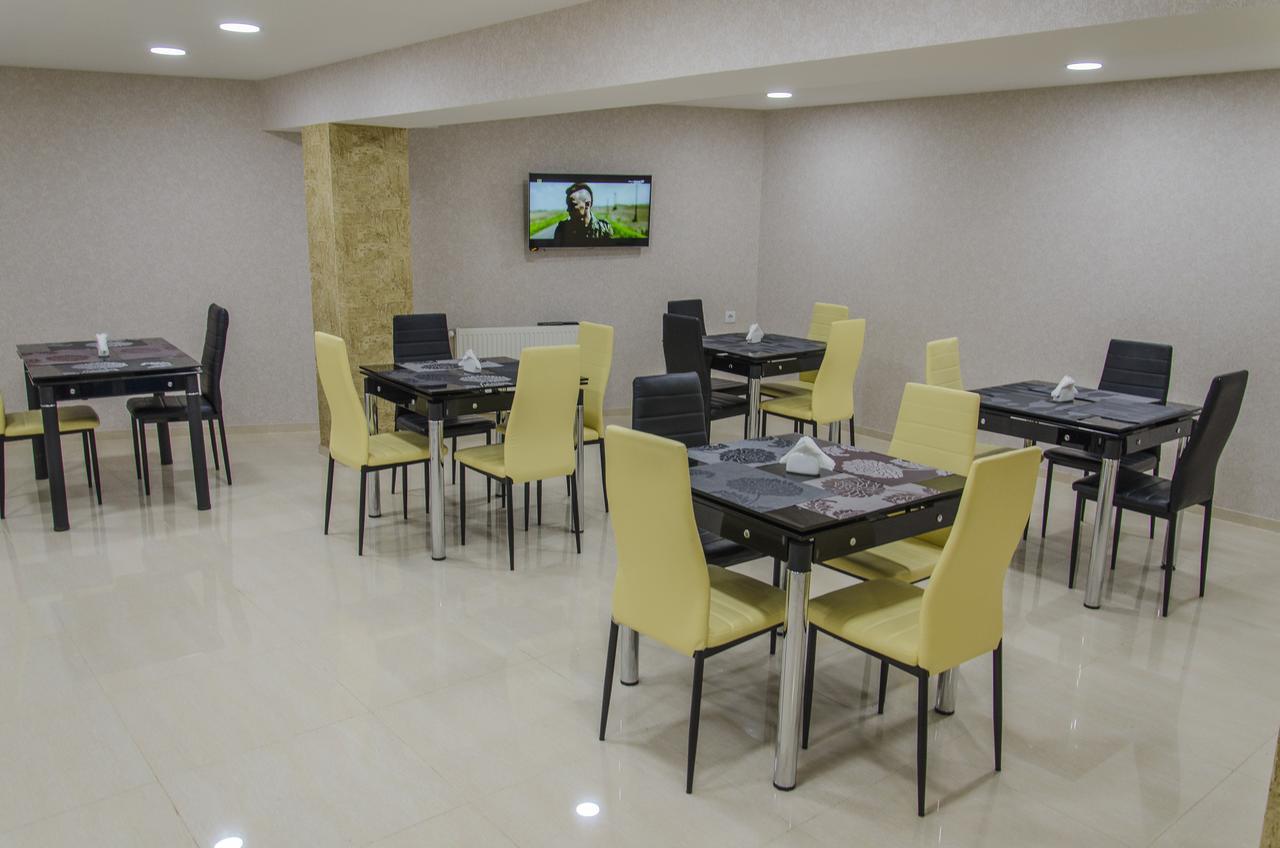 Voyager Hotel