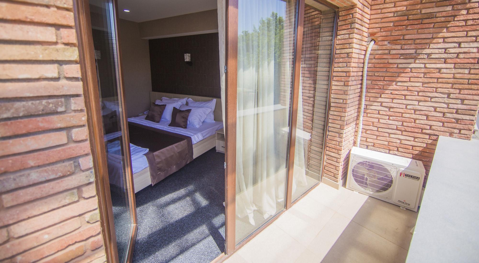 Voyager Hotel 4*